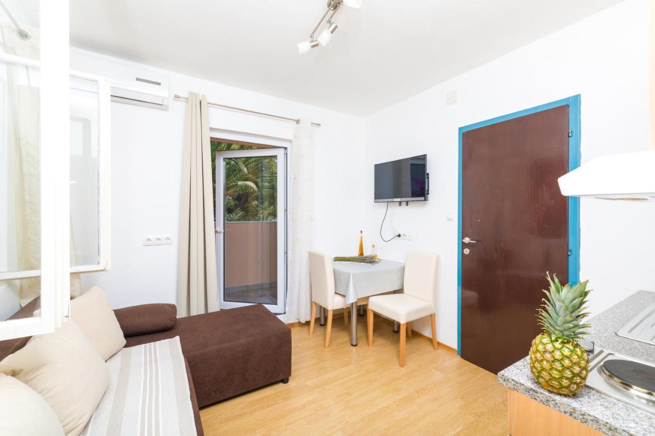 Guest House Marinna 브로보스카 외부 사진