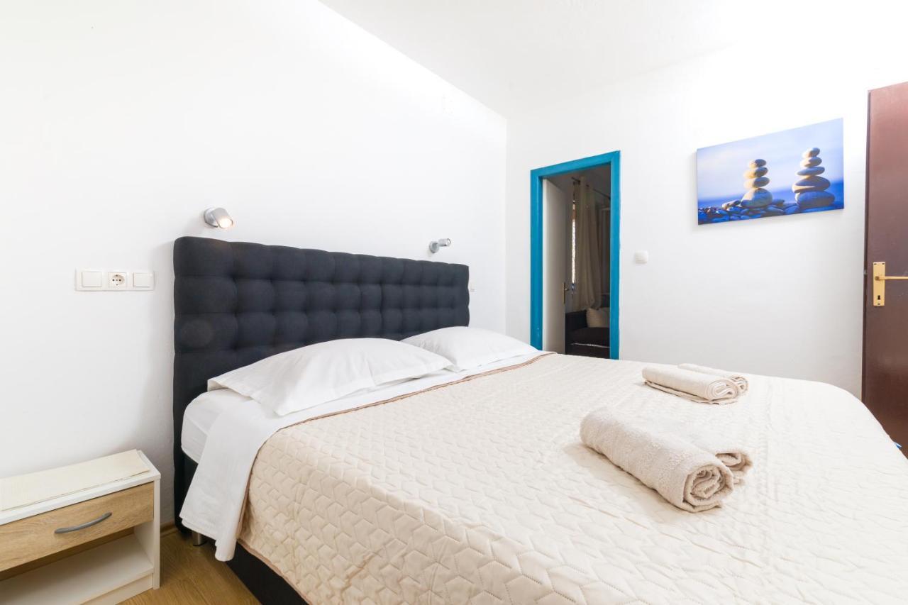 Guest House Marinna 브로보스카 외부 사진