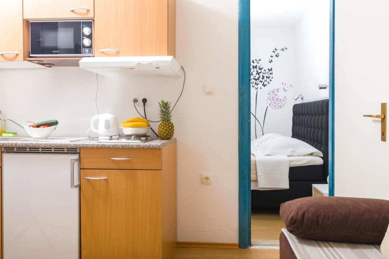 Guest House Marinna 브로보스카 외부 사진