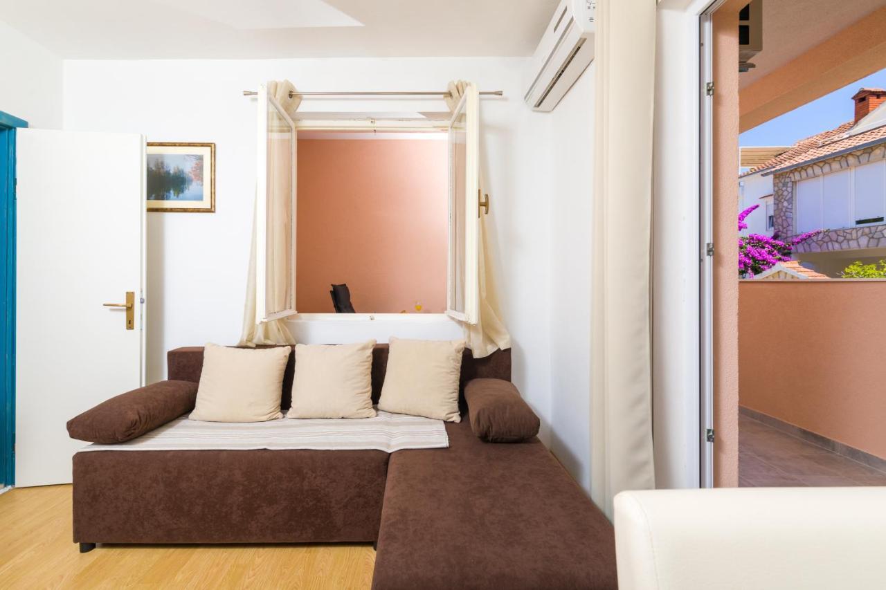 Guest House Marinna 브로보스카 외부 사진